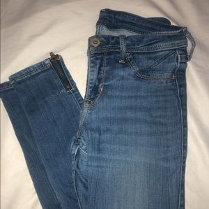hollister jeans